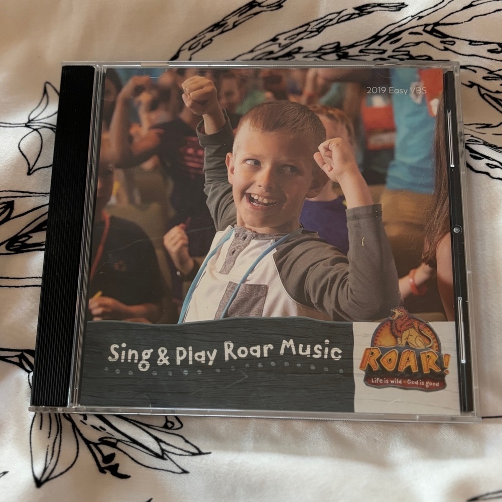Sing & Play‎ Roar Music